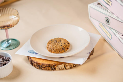 Oat & Raisin Cookie
